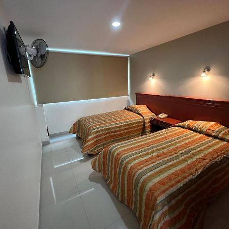Sahuayo Hotel Latino מראה חיצוני תמונה