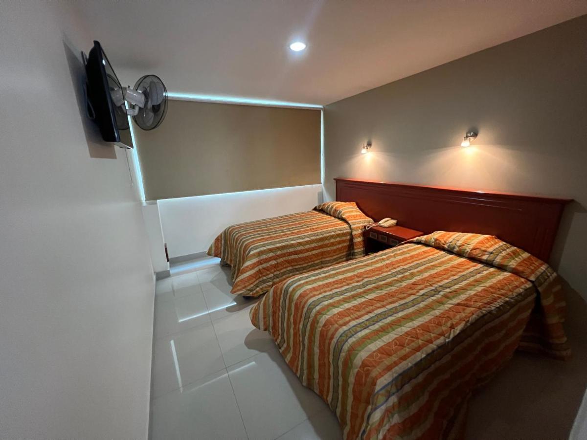 Sahuayo Hotel Latino מראה חיצוני תמונה